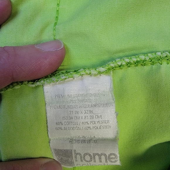 Random Bundle Of Linens - Picture 6 of 6